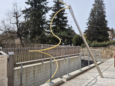 goldener Faden ganz 400